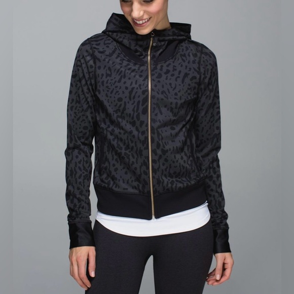 lululemon athletica Jackets & Blazers - Lululemon Namaskar size 10 Hoodie. Leopard Print Jacket. Black & gray. EUC